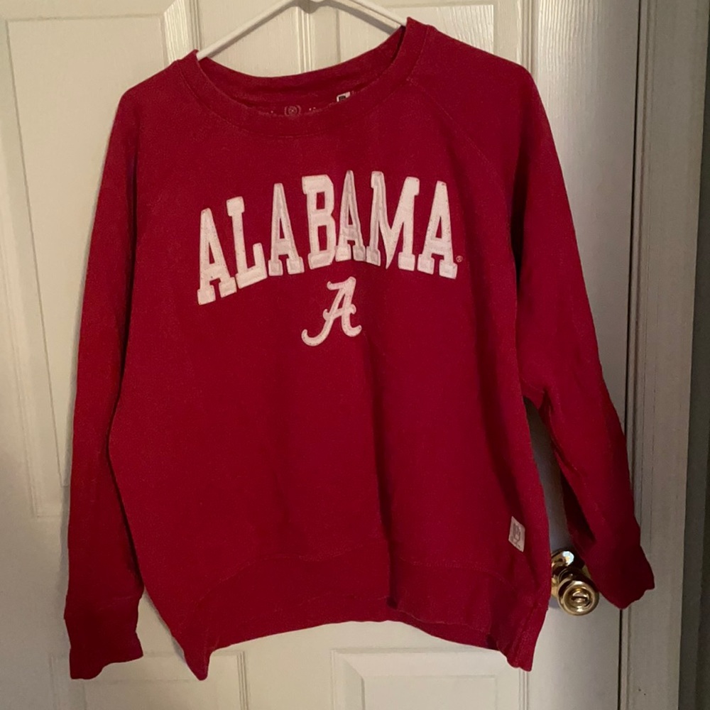 crew neck